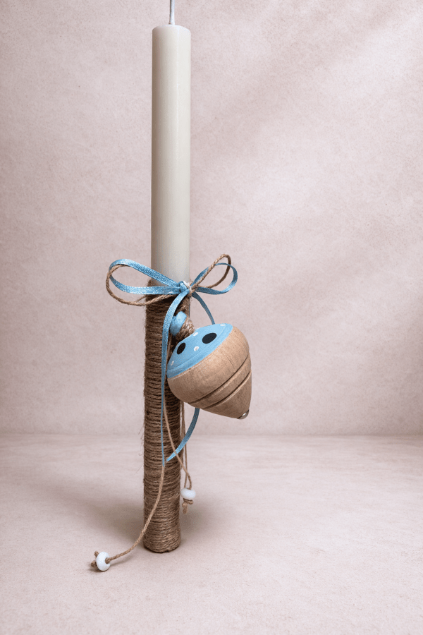 Χειροποίητη λαμπάδα με ξύλινη σβούρα 3